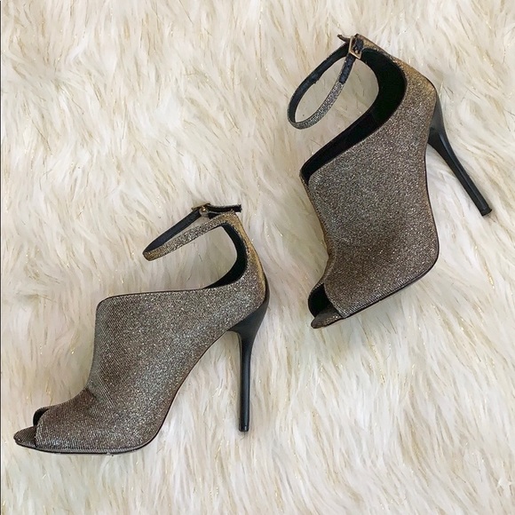 Brian Atwood Liese Metallic Ankle strap heels - Picture 3 of 7